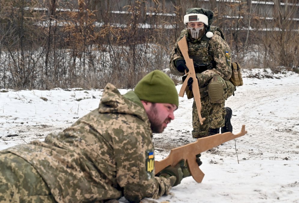 ukraine,-armes,-securite:-pourparlers-russo-americains-en-vue-en-janvier