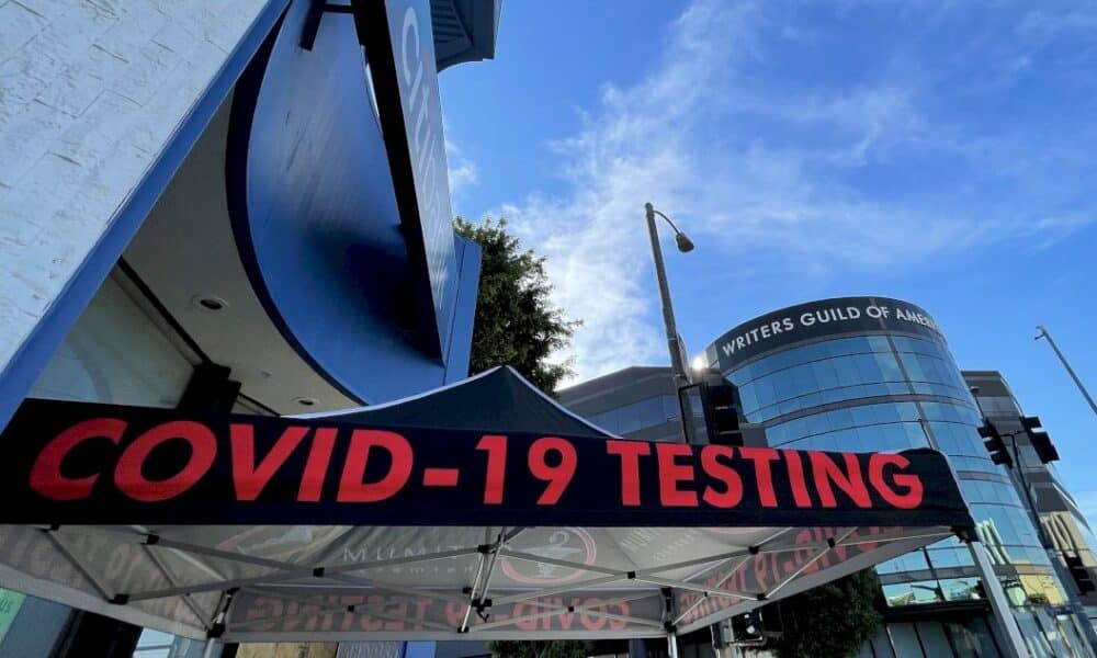 coronavirus:-record-mondial-de-plus-d&rsquo;un-million-de-cas-lundi-aux-etats-unis