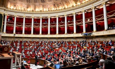 covid-19:-samedi,-des-pass-sautent-et-des-opposants-marchent