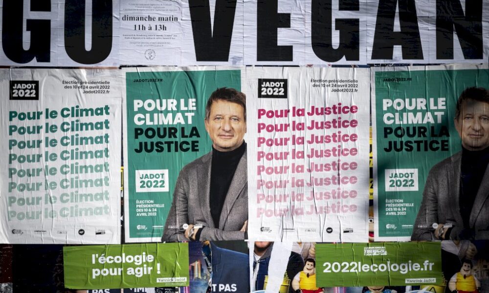 a-lyon,-jadot-presente-son-programme-pour-une-« republique-ecologique »