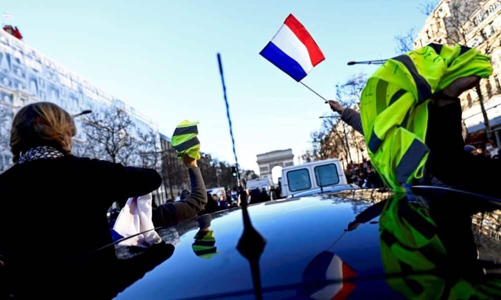 les-convois-anti-pass-ont-grossi-les-manifestations-mais-sans-bloquer-paris