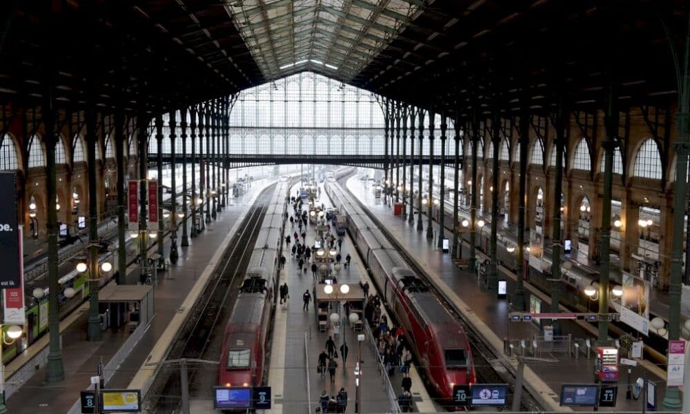 gare-du-nord:-deux-policiers-tuent-un-homme-qui-les-menacait-avec-un-couteau
