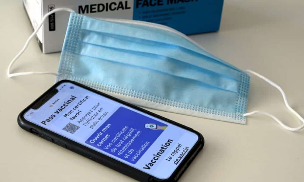 covid:-en-france,-la-fin-des-restrictions-se-rapproche