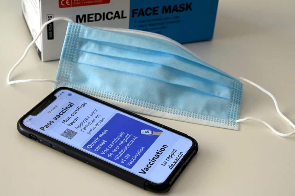 covid:-en-france,-la-fin-des-restrictions-se-rapproche