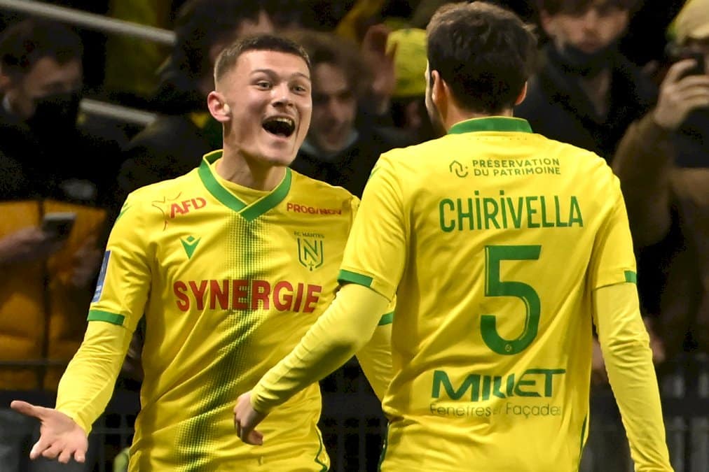 l1:-le-psg-coule-et-en-colere-a-nantes,-vent-de-face-pour-lyon