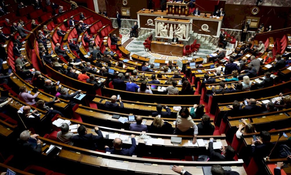 le-parlement-adopte-l&rsquo;allongement-du-delai-de-l&rsquo;ivg
