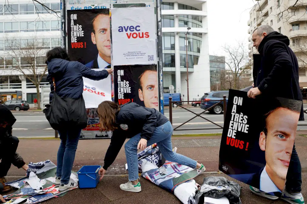 presidentielle:-coup-d’envoi-en-vue-pour-macron