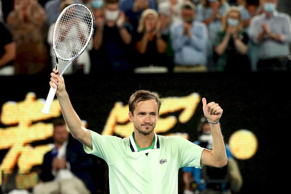 tennis:-medvedev-monte-officiellement-sur-le-trone-de-n.1-mondial