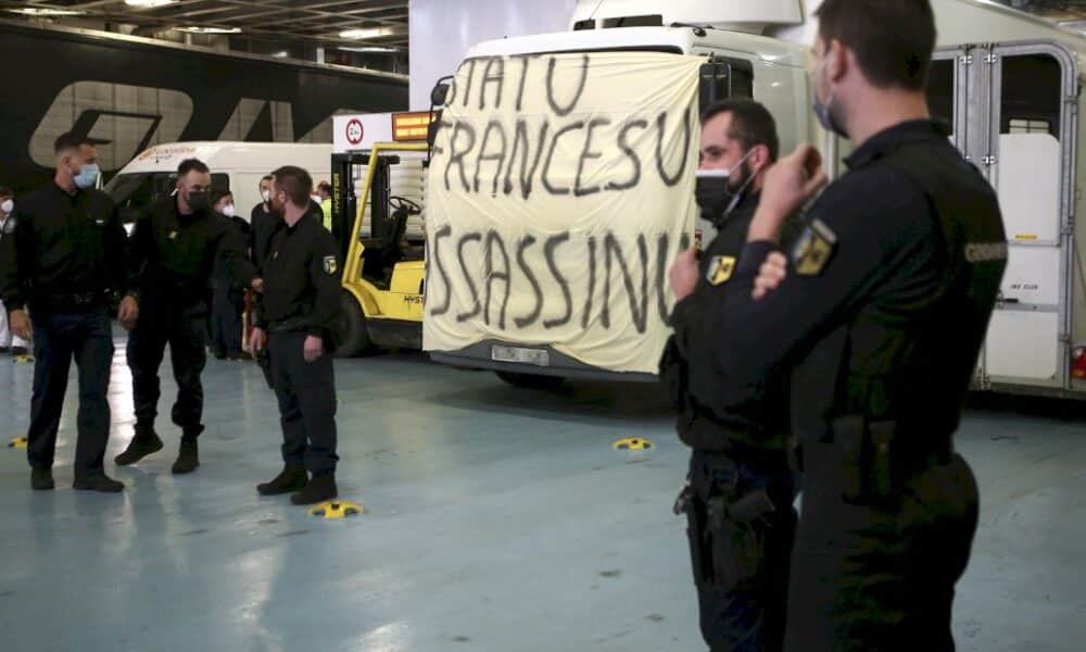 corse:-manifestations-et-blocages-en-soutien-a-yvan-colonna