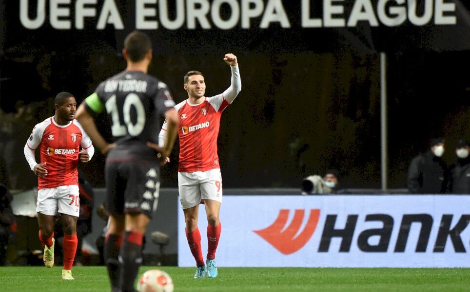 c3/c4:-monaco-et-rennes-battus-a-braga-et-leicester,-marseille-domine-bale