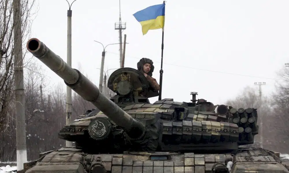 ukraine:-les-forces-russes-encerclent-kiev-et-bloquent-marioupol