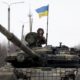 ukraine:-les-forces-russes-encerclent-kiev-et-bloquent-marioupol