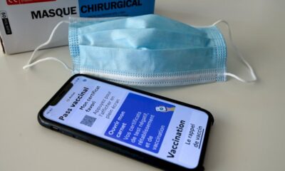 covid:-malgre-un-rebond,-la-france-s&rsquo;apprete-a-lever-l&rsquo;essentiel-des-restrictions