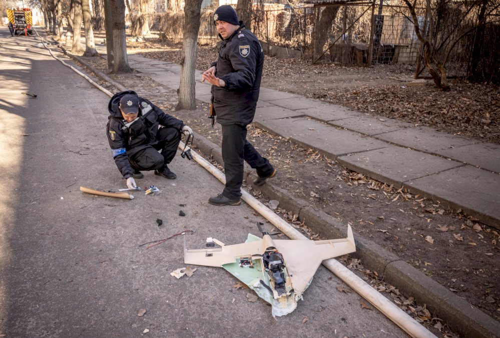 ukraine:-100.000-personnes-toujours-bloquees-dans-« l&rsquo;enfer-glacial »-de-marioupol