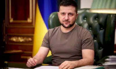 presidentielle:-le-parlement-attend-le-president-zelensky