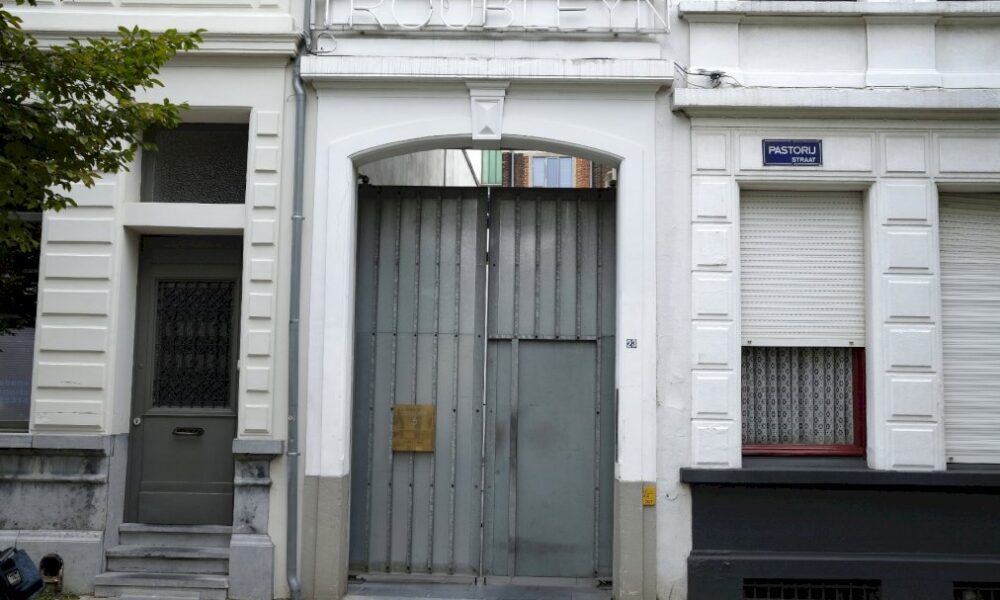 proces-#metoo:-l&rsquo;artiste-belge-jan-fabre-condamne-a-18-mois-de-prison-avec-sursis