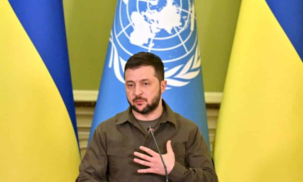 en-visite-surprise-a-kiev,-nancy-pelosi-affiche-la-solidarite-« sans-equivoque »-des-etats-unis