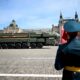 demonstration-de-force-a-moscou-pour-le-9-mai,-60-civils-tues-dans-une-frappe-selon-kiev