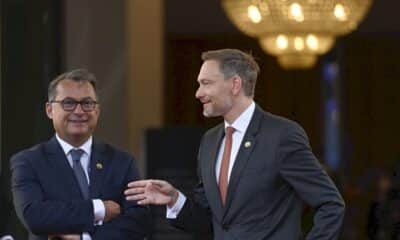 les-grands-argentiers-du-g7-levent-des-fonds-pour-l&rsquo;ukraine