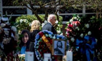 « faites-quelque-chose! »:-biden-absorbe-a-uvalde-la-douleur-d&rsquo;une-ville-traumatisee