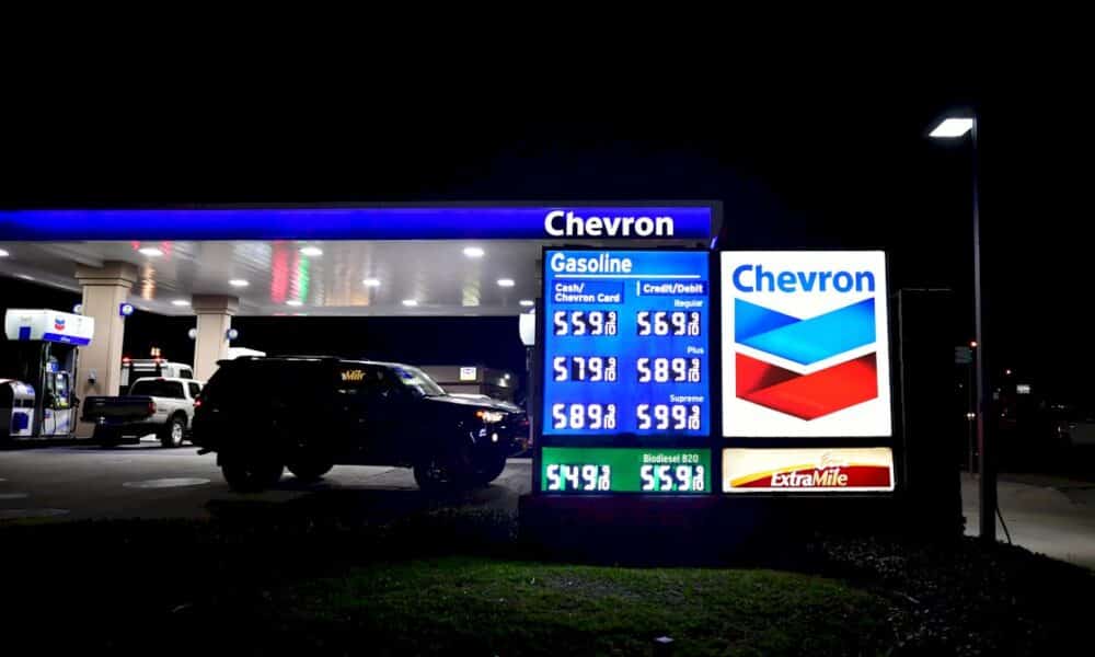 l&rsquo;essence-grimpe-au-dessus-de-5-dollars-le-gallon-aux-etats-unis,-un-record