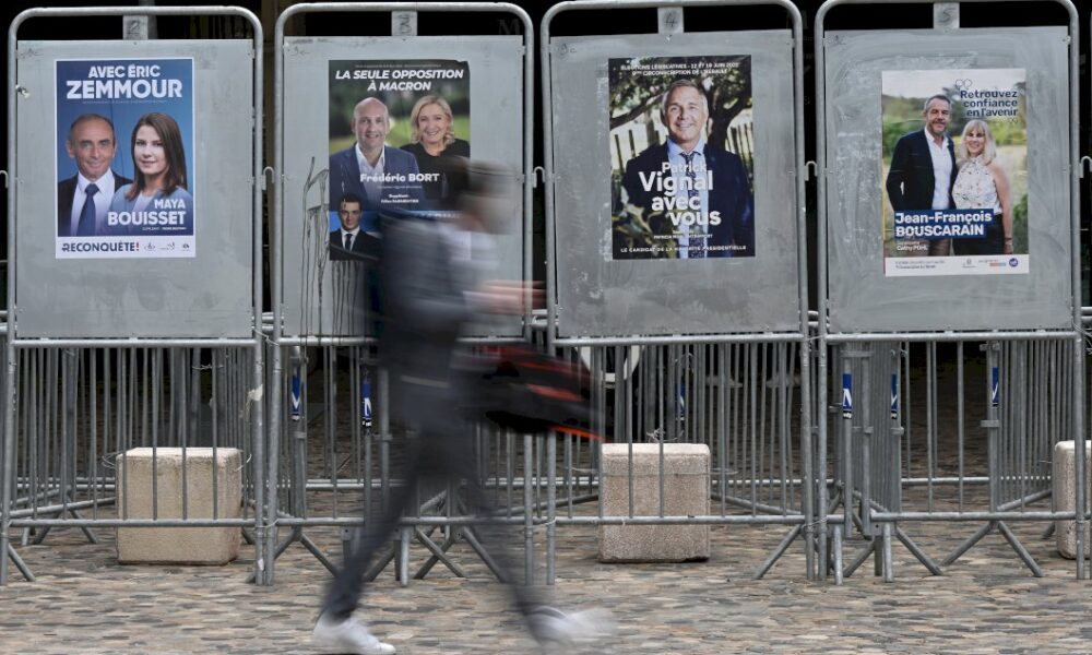 la-france-de-nouveau-aux-urnes-pour-le-premier-tour-des-legislatives