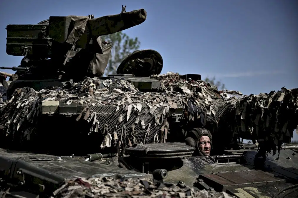 l’ukraine-suspendue-a-une-decision-de-ses-allies-d’accelerer-les-livraisons-d’armes