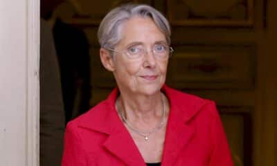 borne-poursuit-les-tractations,-une-femme-attendue-au-perchoir-de-l&rsquo;assemblee