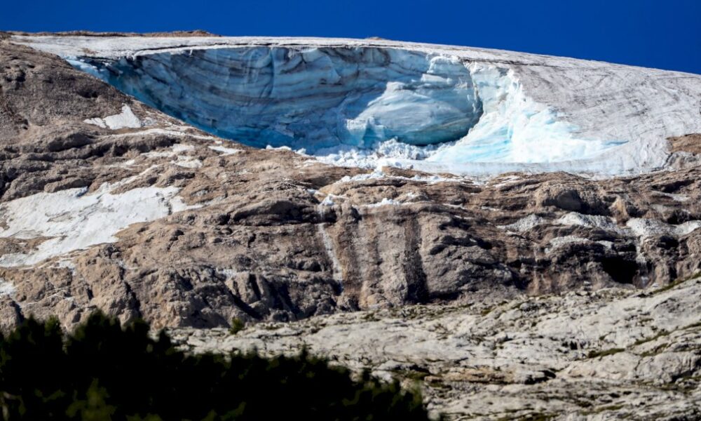 glacier-effondre-en-italie:-rome-met-en-cause-le-rechauffement-climatique