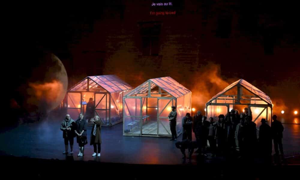 a-avignon,-serebrennikov-entraine-le-public-dans-la-folie-de-la-liberte