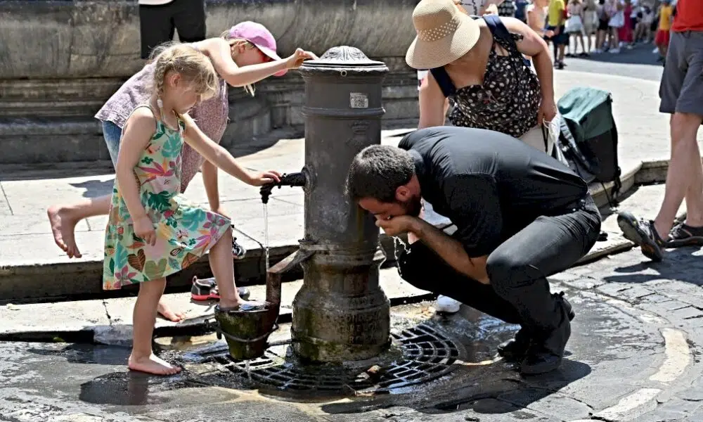 canicule-en-europe:-record-a-plus-de-40°-au-royaume-uni,-feux-toujours-devastateurs