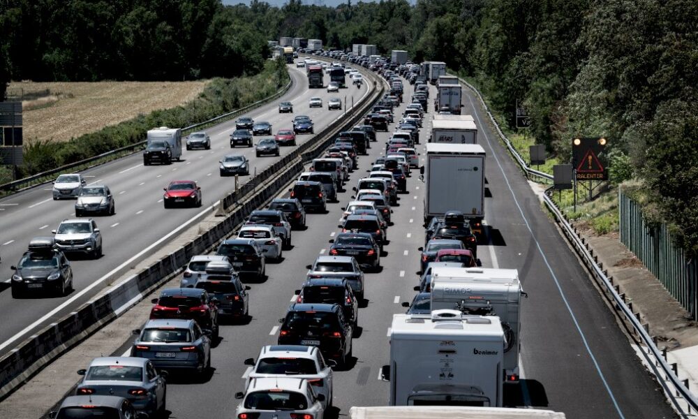 vacances:-pres-de-800-km-de-bouchons,-difficultes-sur-l&rsquo;a10-et-l&rsquo;a7