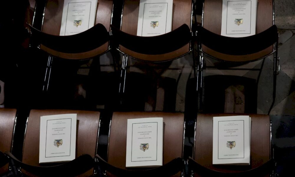 invites-controverses,-protocole:-le-casse-tete-diplomatique-des-funerailles-d&rsquo;elizabeth-ii