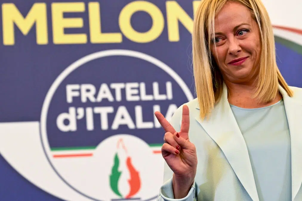 victorieuse,-l’extreme-droite-promet-de-gouverner-« pour-tous-les-italiens »