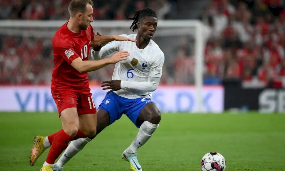 bleus:-ombres-et-lumieres-avant-le-mondial