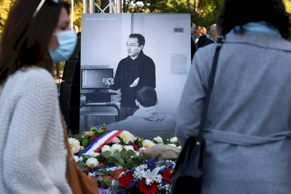 Assassinat de Samuel Paty: le parquet national antiterroriste demande que 14 personnes soient jugées