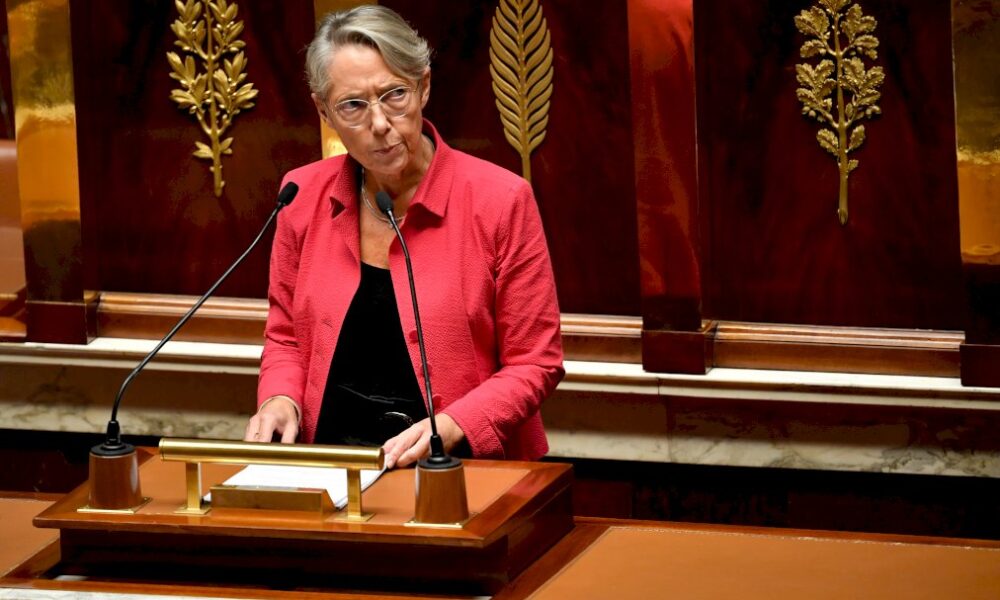 La réforme des retraites définitivement adoptée après le rejet des deux motions de censure