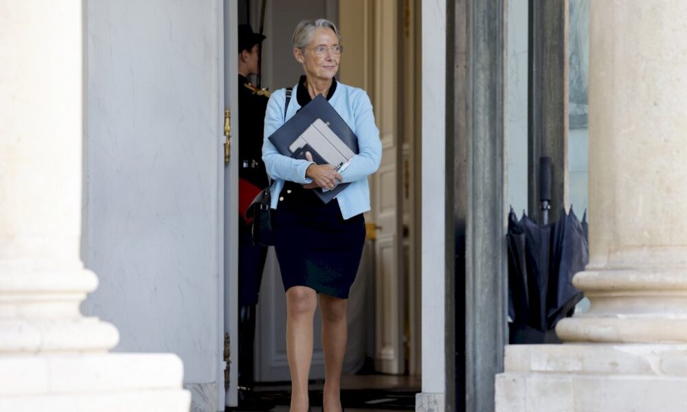 budget-de-la-secu:-borne-actionne-le-49.3-sur-l&rsquo;ensemble-du-texte