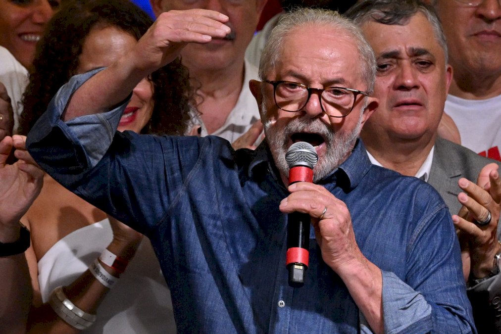 Brésil : Lula limoge le chef de l'armée à la veille de son premier voyage à l'étranger