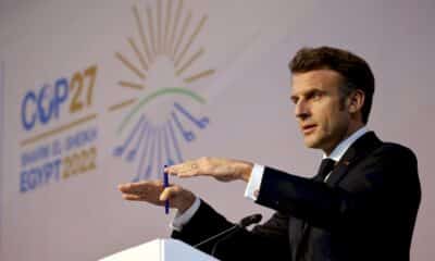 climat:-les-industriels-emetteurs-de-gaz-a-effet-de-serre-recus-a-l&rsquo;elysee