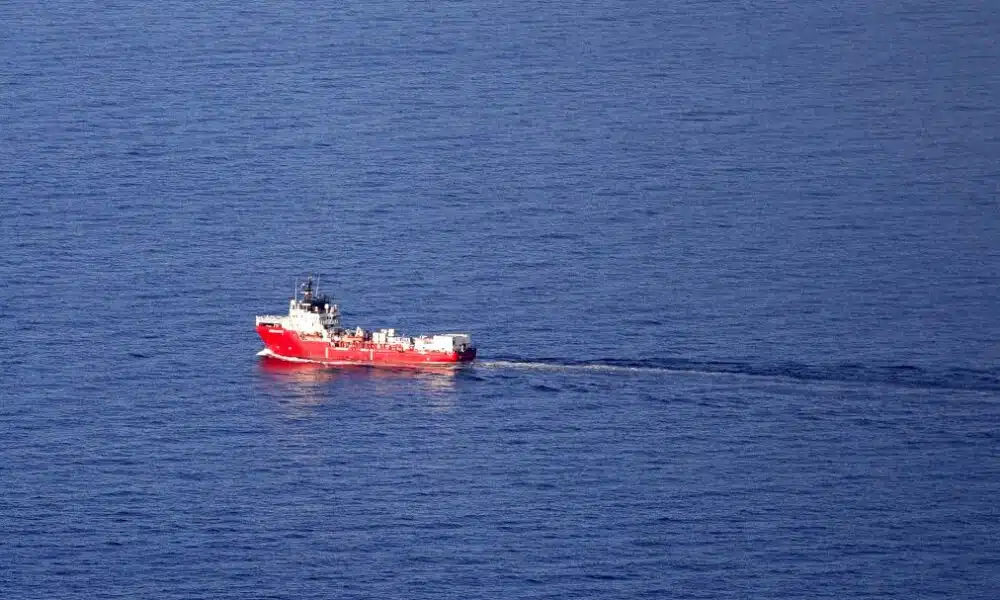 Méditerranée : le navire-ambulance "Ocean Viking" sauve 75 migrants