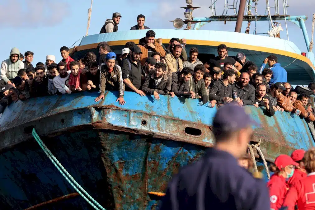 grece:-500-migrants-sauves-en-mer,-athenes-appelle-a-la-« solidarite »-europeenne