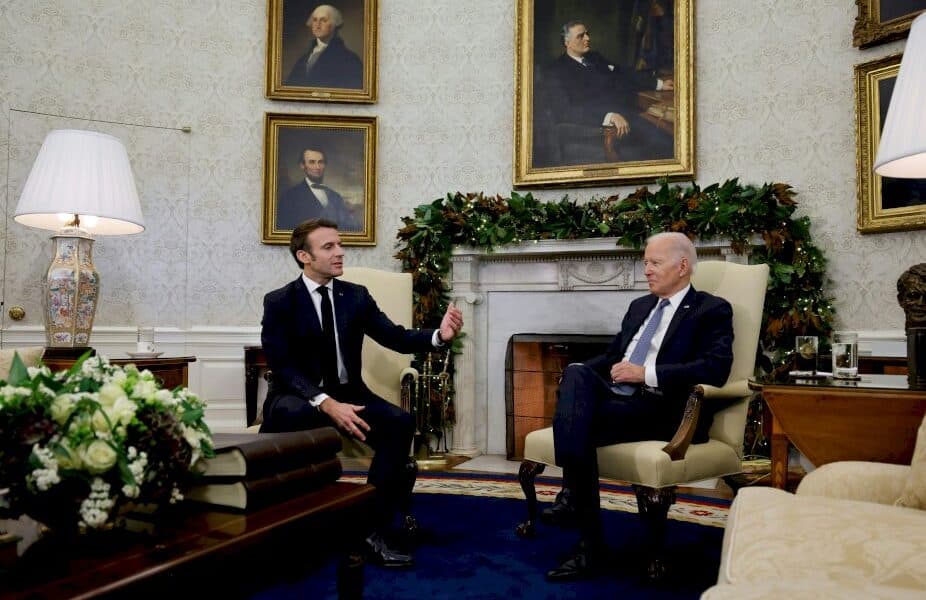 macron-et-biden-veulent-chercher-ensemble-une-issue-en-ukraine