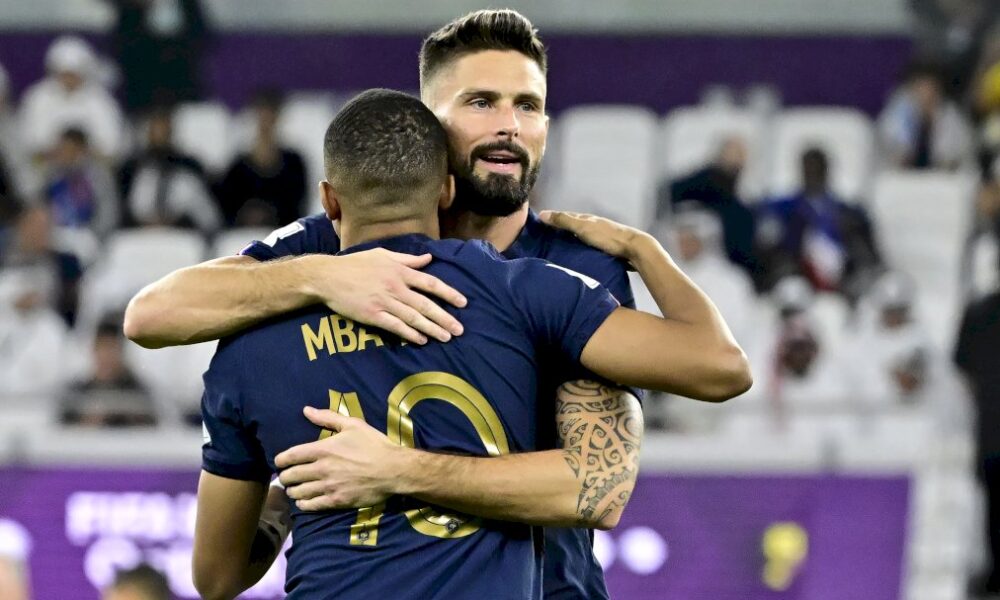 mondial:-mbappe-et-giroud-conduisent-la-france-en-quart-contre-l&rsquo;angleterre