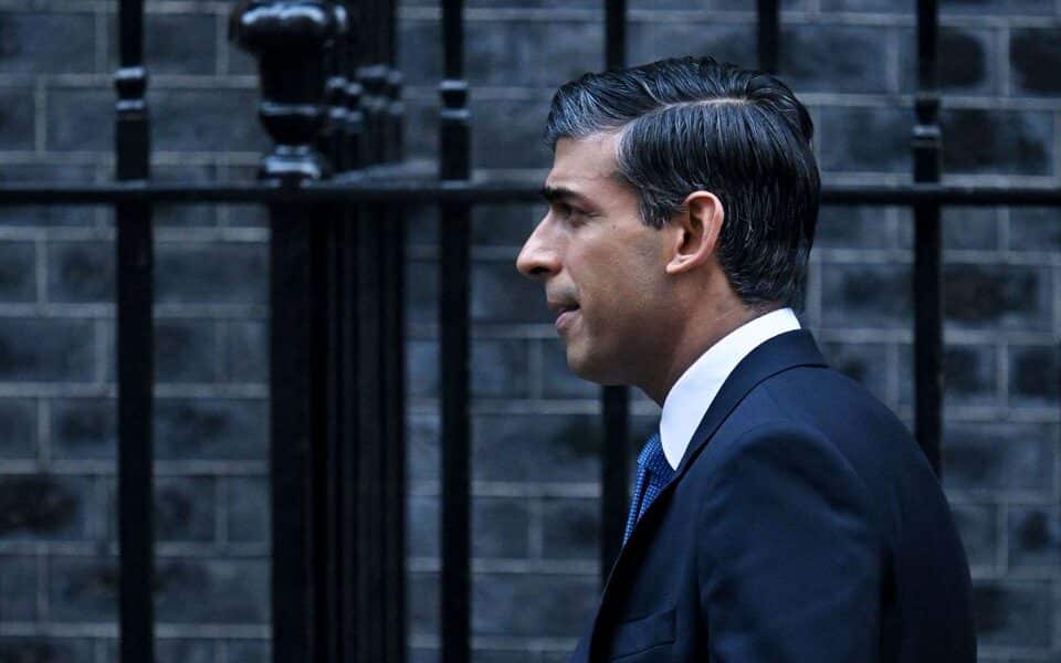 Royaume-Uni : le Premier ministre reçoit une amende pour ne pas avoir porté sa ceinture de sécurité