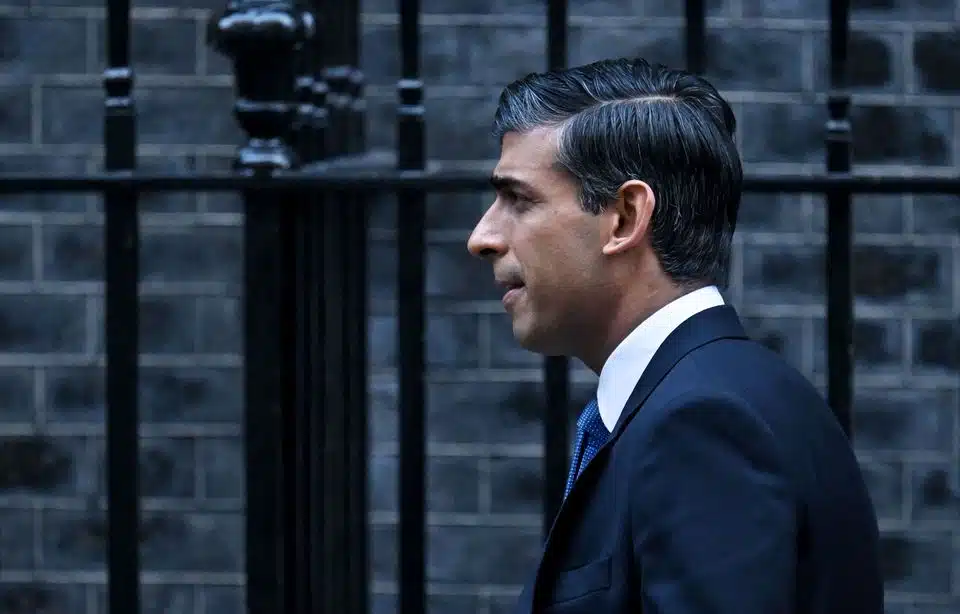 Royaume-Uni : le Premier ministre reçoit une amende pour ne pas avoir porté sa ceinture de sécurité