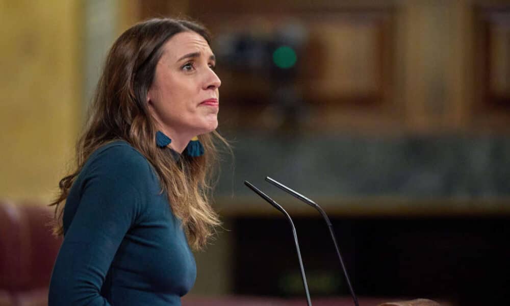 L'Espagne adopte une loi créant un "congé menstruel", une première en Europe