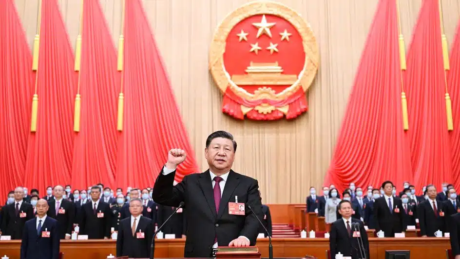 Chine : Xi Jinping reconduit président pour un troisième mandat historique