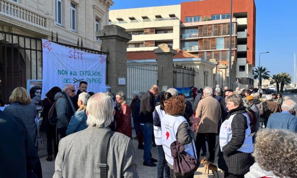 Immigration : Des citoyens rassemblés pour une politique migratoire d'accueil