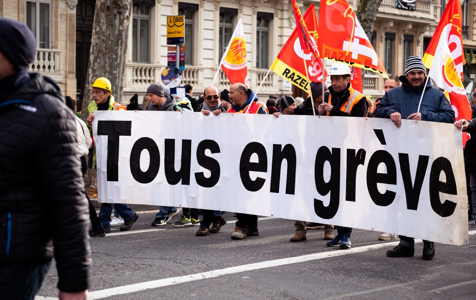 Grèves : les prochaines mobilisations nationales prévues les 11 et 15 mars, confirme l'intersyndicale